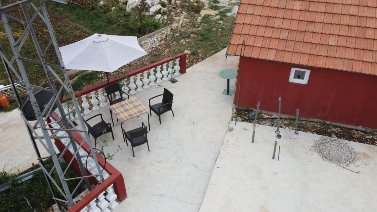 Red Apartman 2 Trebinje Exterior photo